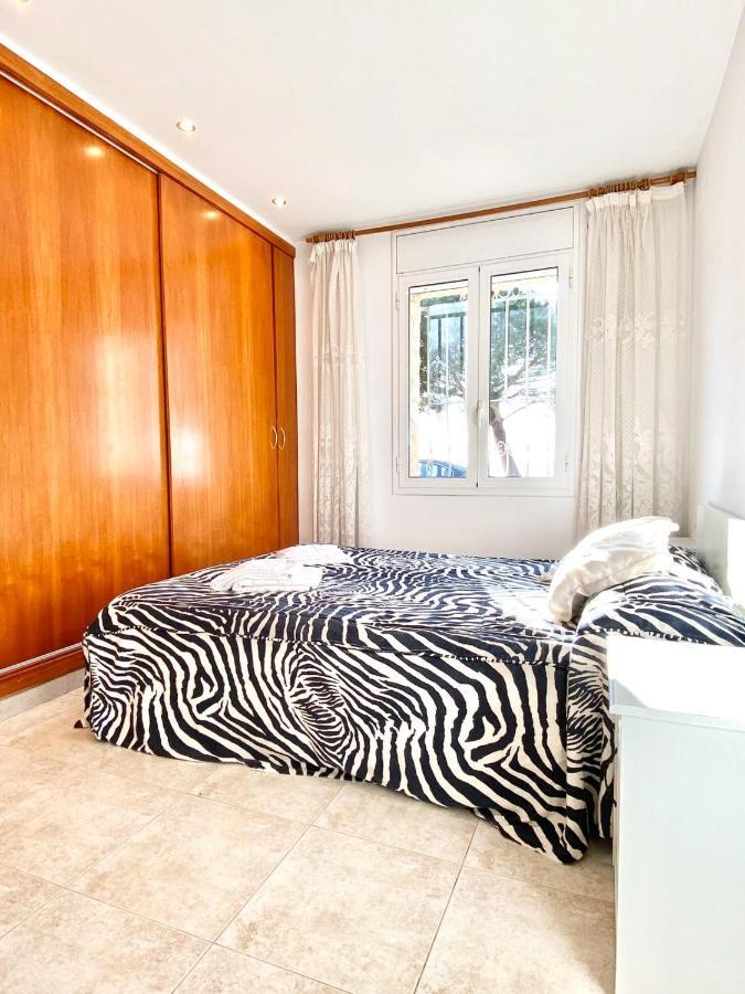 Appartement Devant La Plage Росас Экстерьер фото