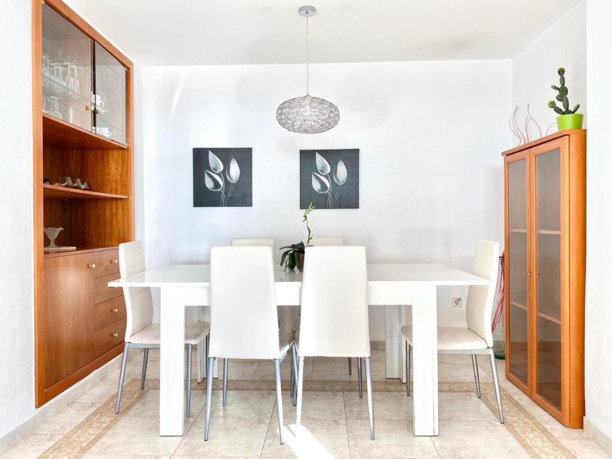 Appartement Devant La Plage Росас Экстерьер фото