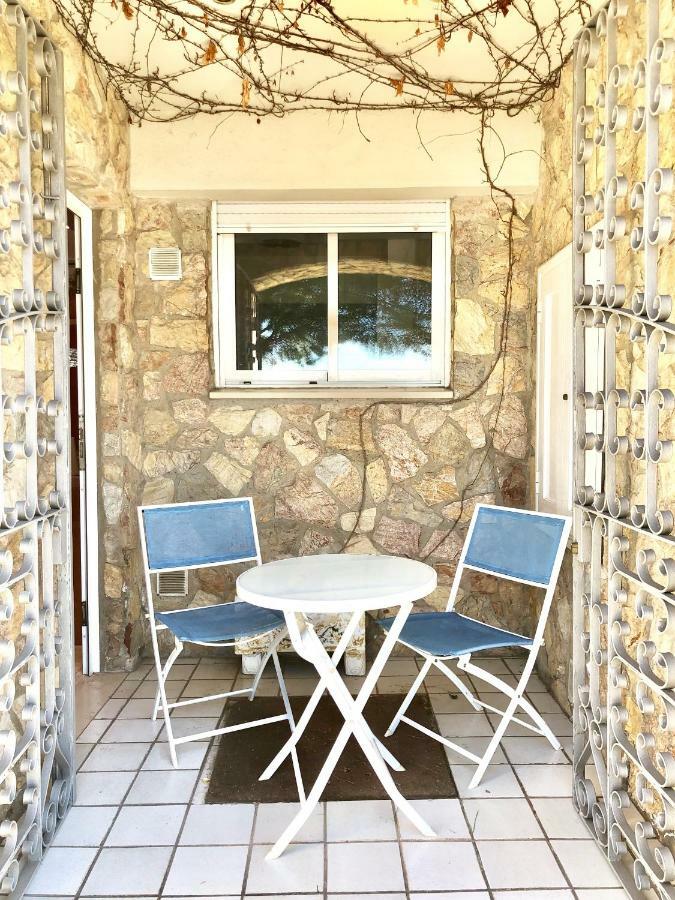 Appartement Devant La Plage Росас Экстерьер фото